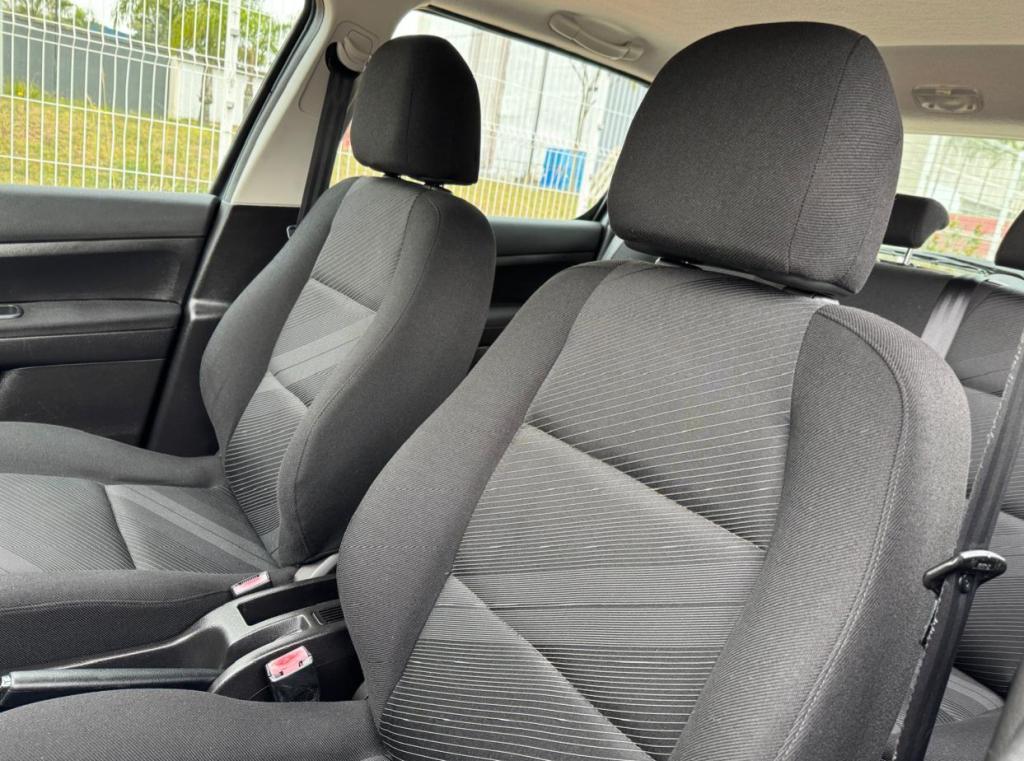 PEUGEOT 307 Hatch - Miniatura