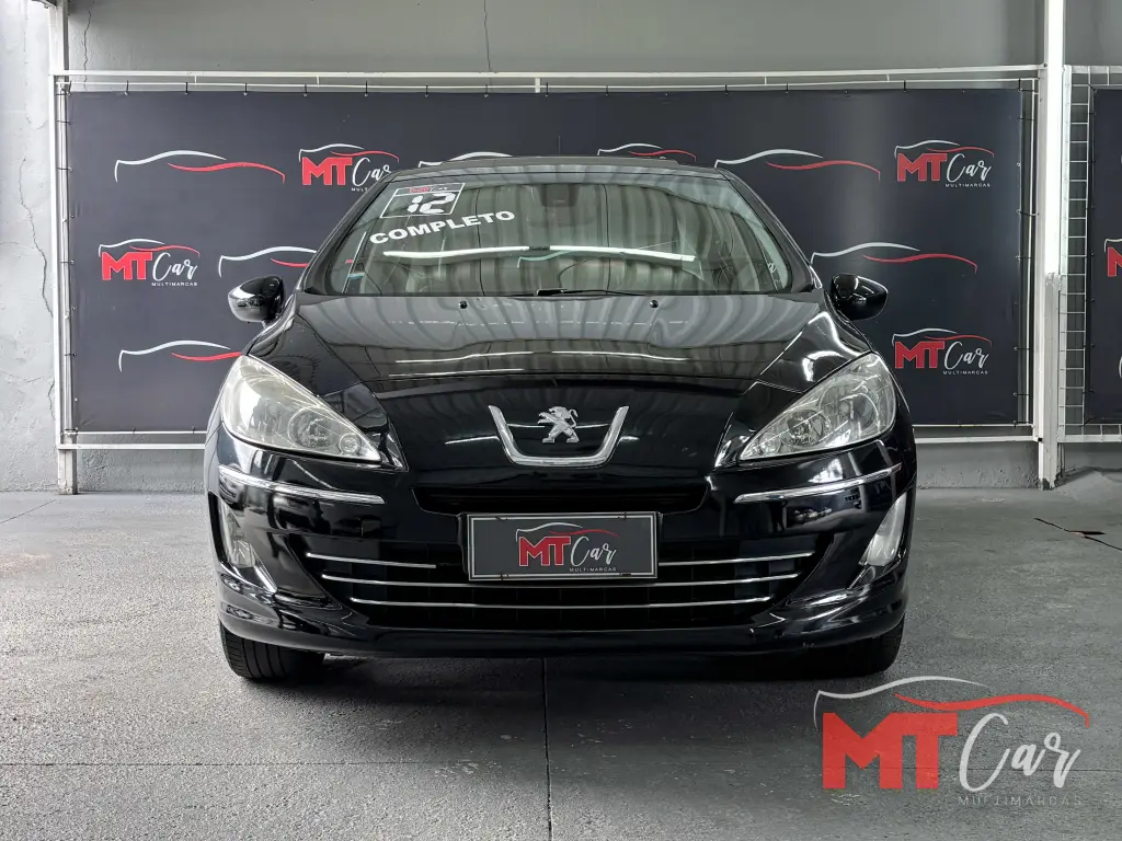 PEUGEOT 408 Sedan - Foto