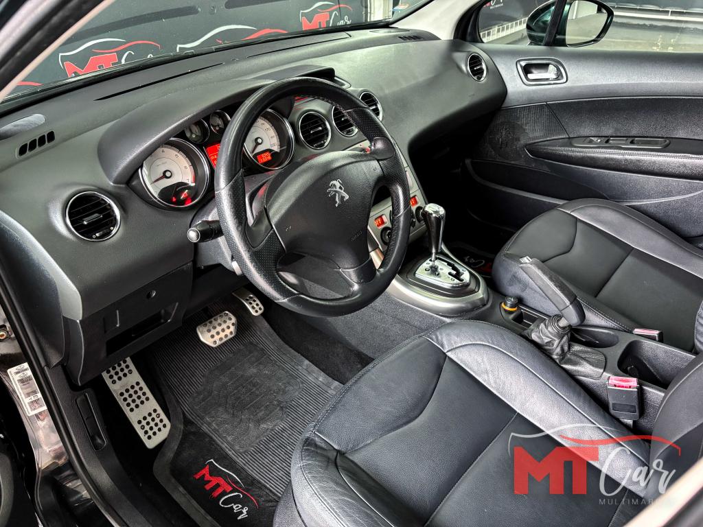 PEUGEOT 408 Sedan - Foto