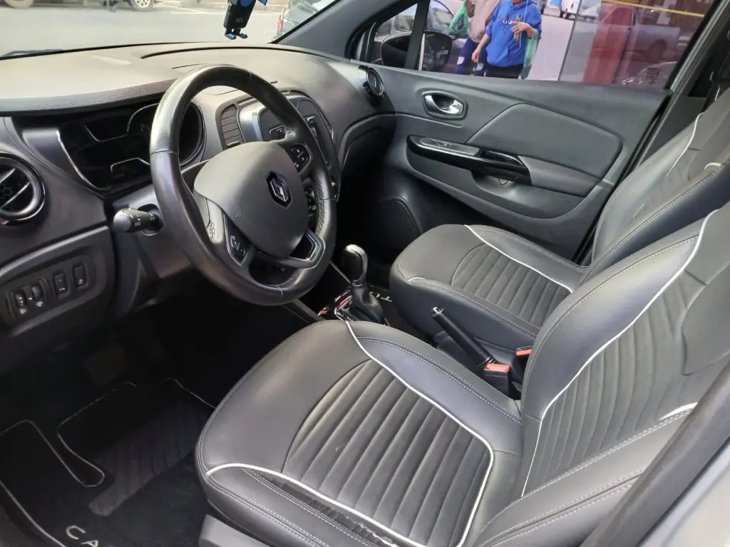 RENAULT Captur - Foto