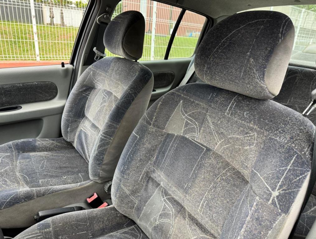 RENAULT Clio Sedan - Foto