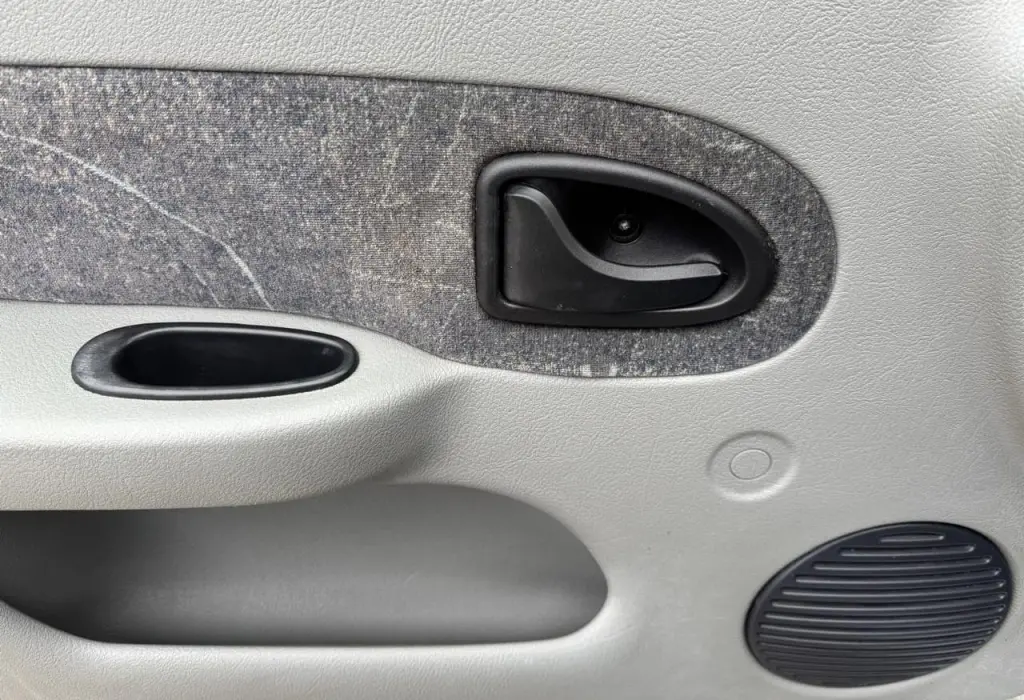 RENAULT Clio Sedan - Foto