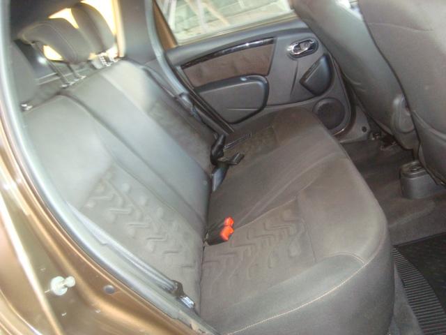 RENAULT Duster - Foto