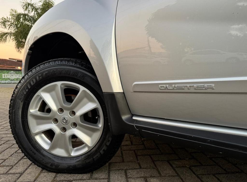 RENAULT Duster - Foto