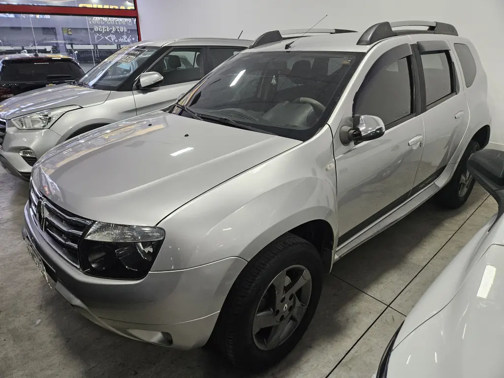 RENAULT Duster - Foto