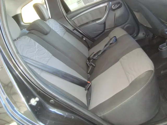 RENAULT Duster - Foto