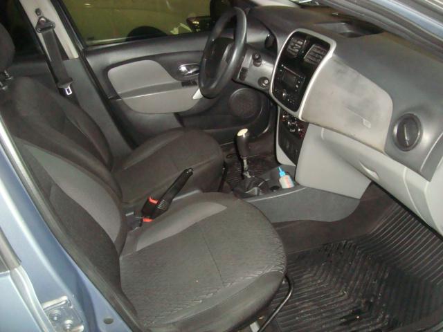 RENAULT Logan - Foto