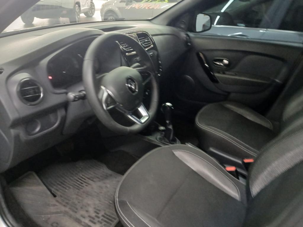 RENAULT Logan - Foto