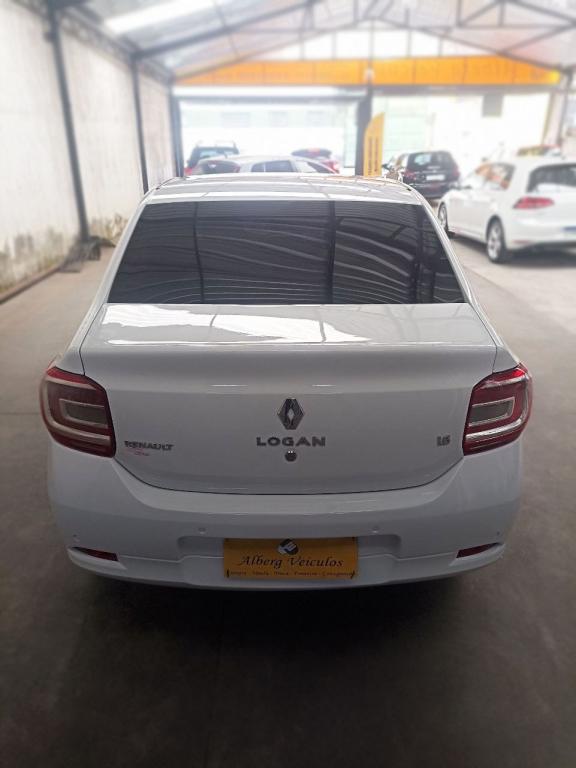 RENAULT Logan - Foto