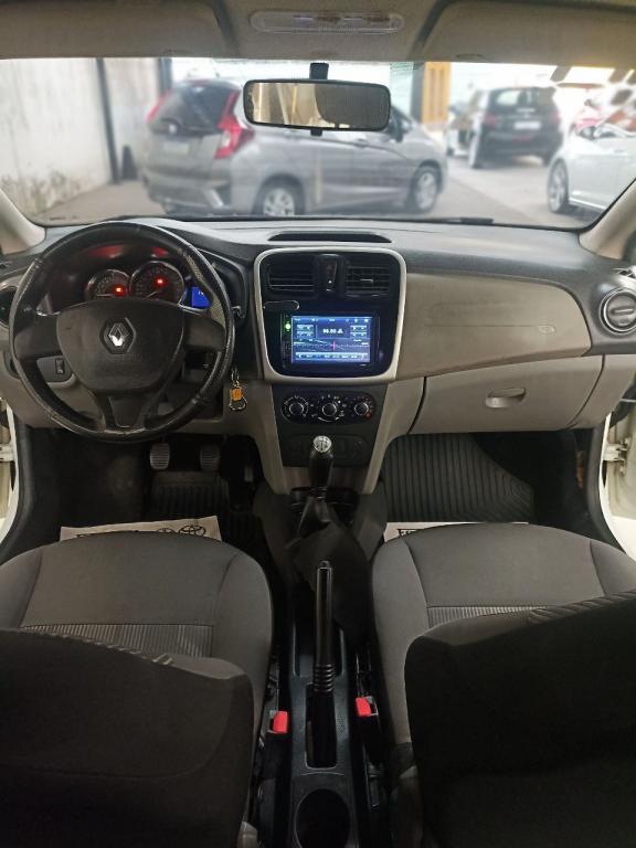 RENAULT Logan - Foto