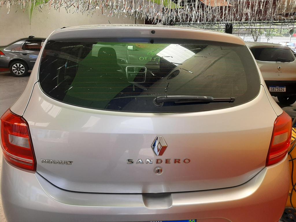 RENAULT Sandero - Foto