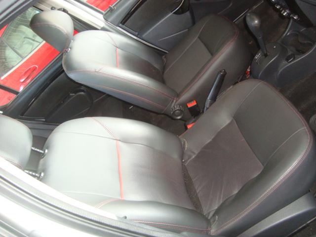 RENAULT Sandero - Foto