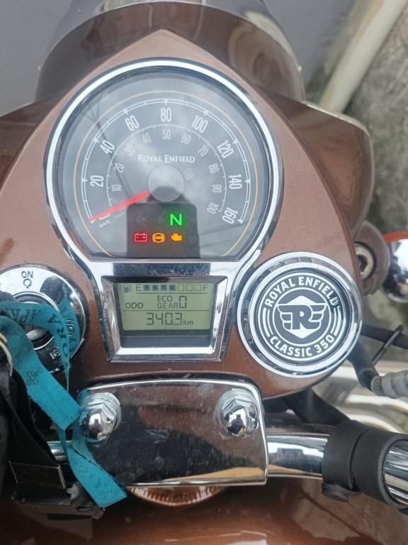 ROYAL ENFIELD Classic 350 - Foto