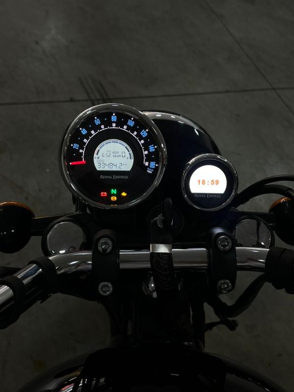 ROYAL ENFIELD Meteor 350 - Foto