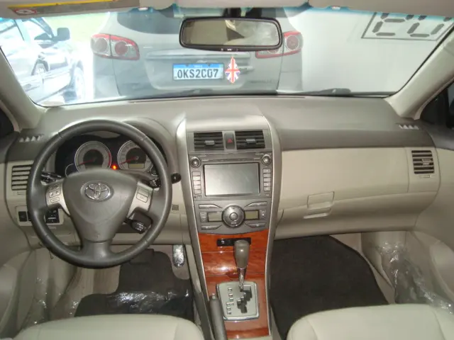 TOYOTA Corolla - Foto