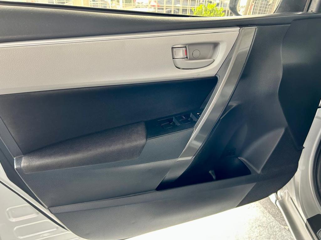TOYOTA Corolla - Foto