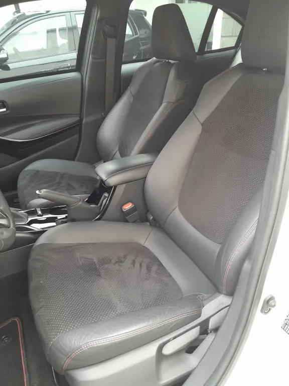 TOYOTA Corolla - Foto