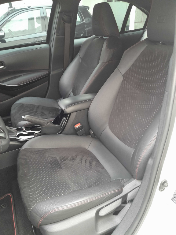 TOYOTA Corolla - Foto