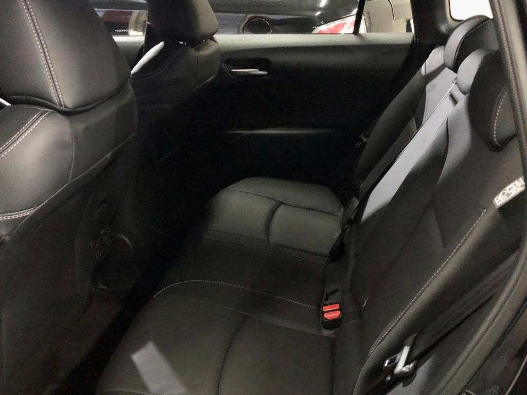 TOYOTA Corolla Cross - Foto
