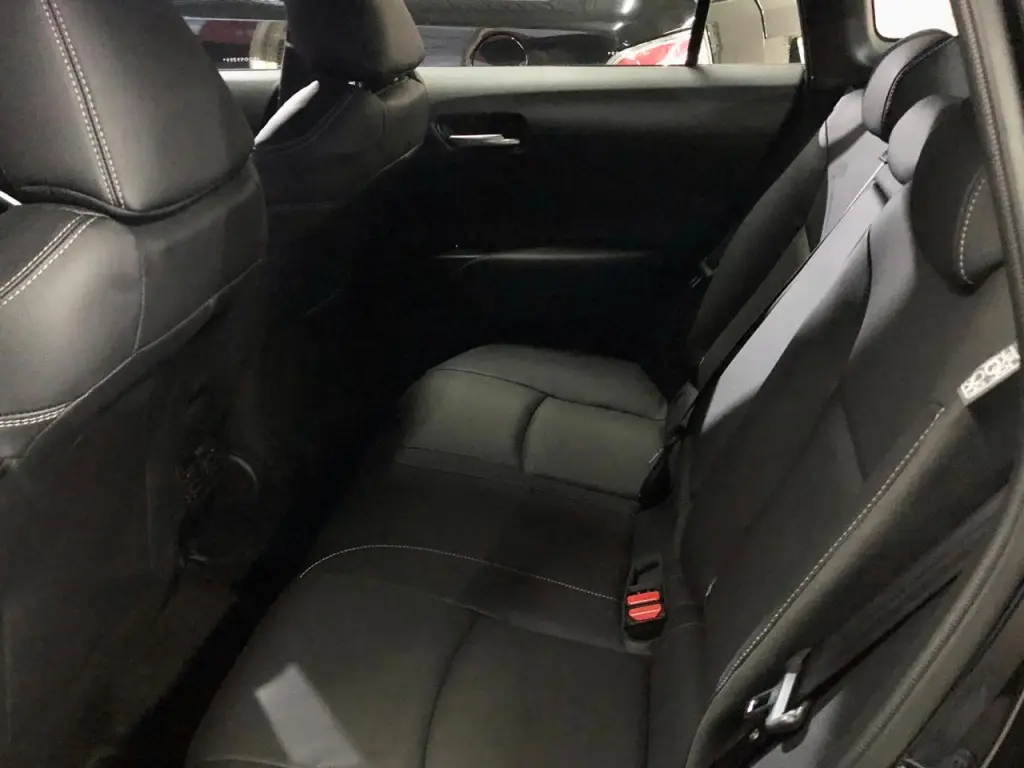 TOYOTA Corolla Cross - Foto