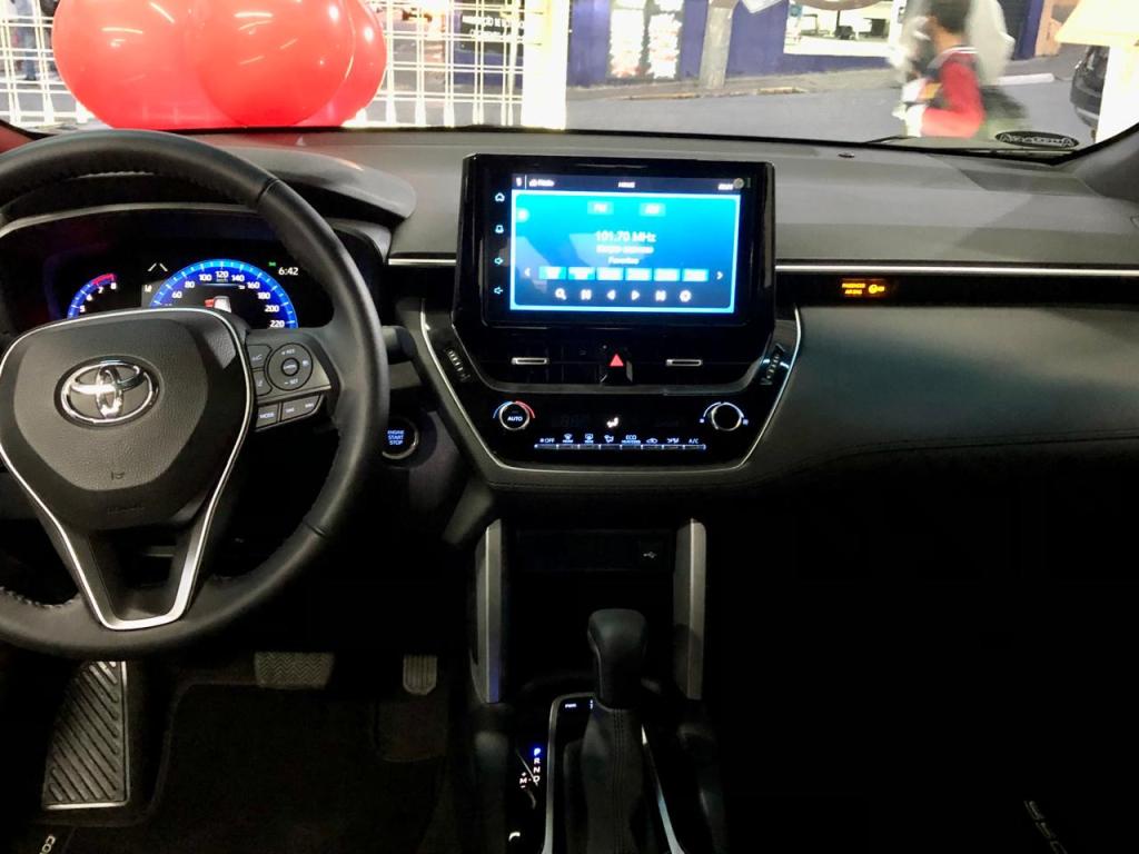 TOYOTA Corolla Cross - Foto