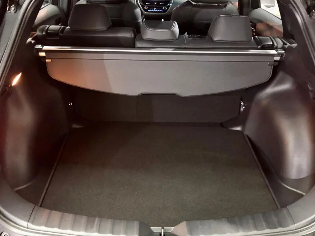 TOYOTA Corolla Cross - Foto