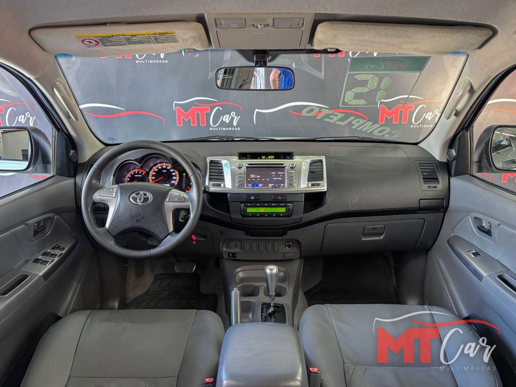 TOYOTA Hilux Caminhonete - Foto