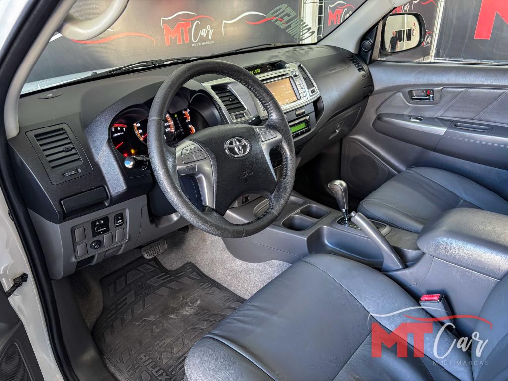 TOYOTA Hilux Caminhonete - Foto