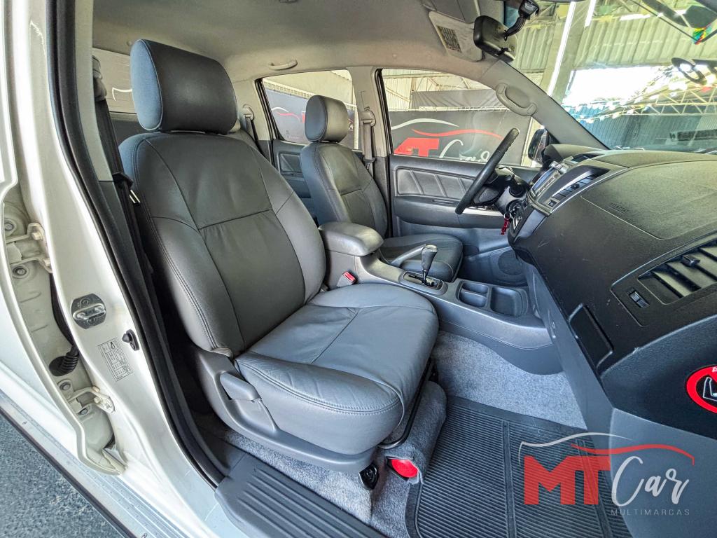 TOYOTA Hilux Caminhonete - Foto