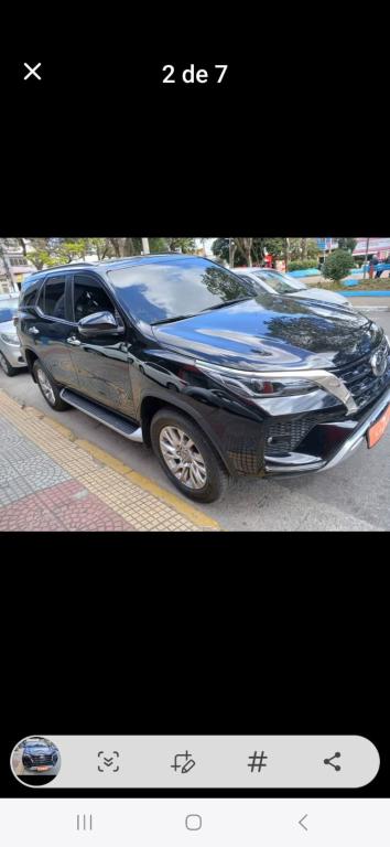 TOYOTA Hilux SW4 - Foto