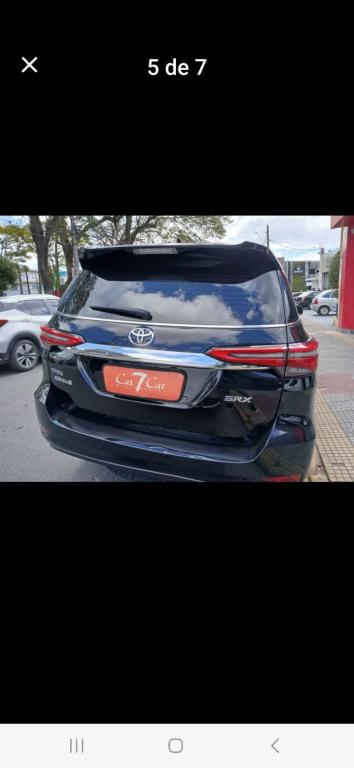 TOYOTA Hilux SW4 - Foto