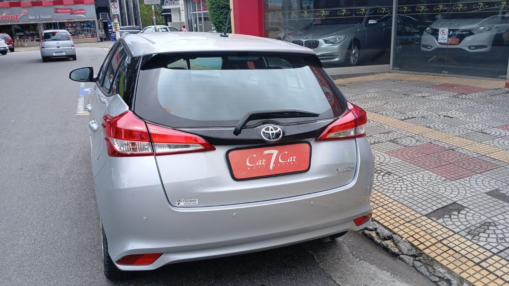 TOYOTA Yaris Hatch - Foto