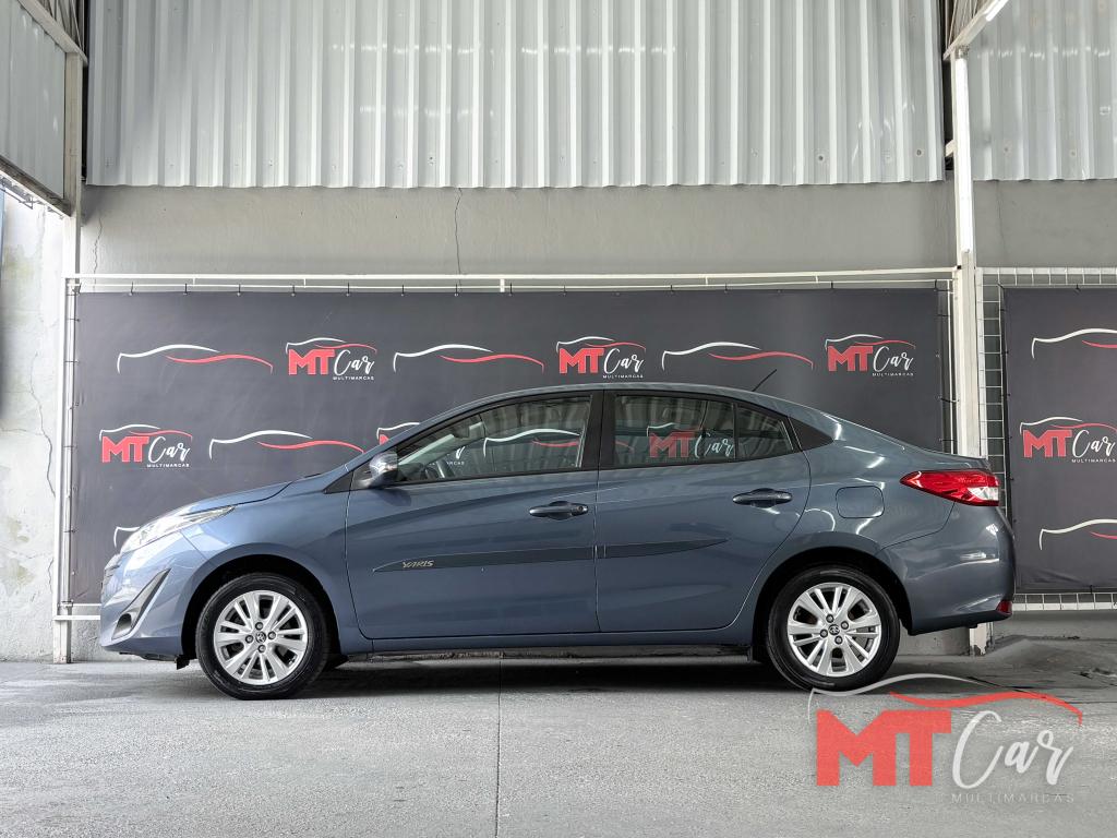 TOYOTA Yaris Sedan - Foto