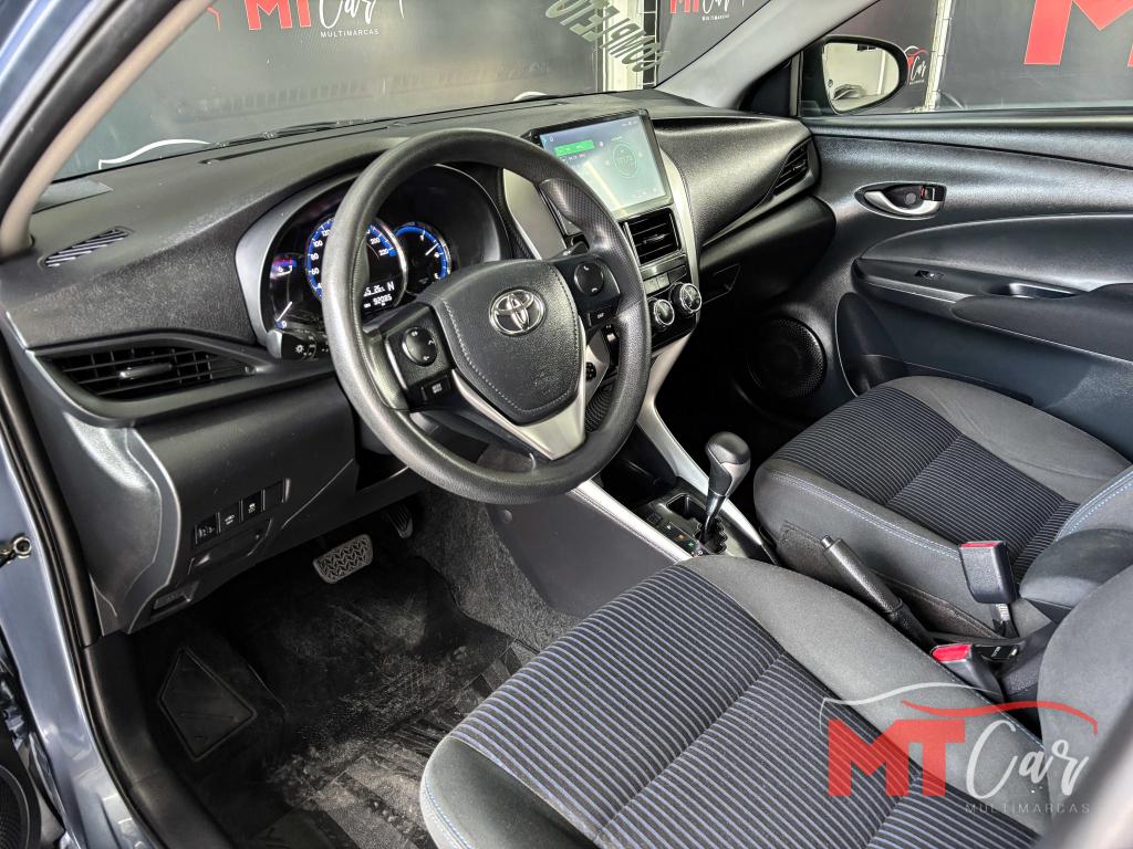 TOYOTA Yaris Sedan - Foto