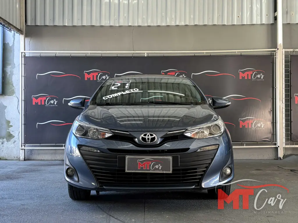 TOYOTA Yaris Sedan - Foto