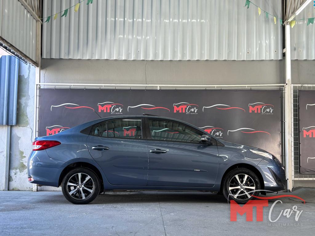 TOYOTA Yaris Sedan - Foto