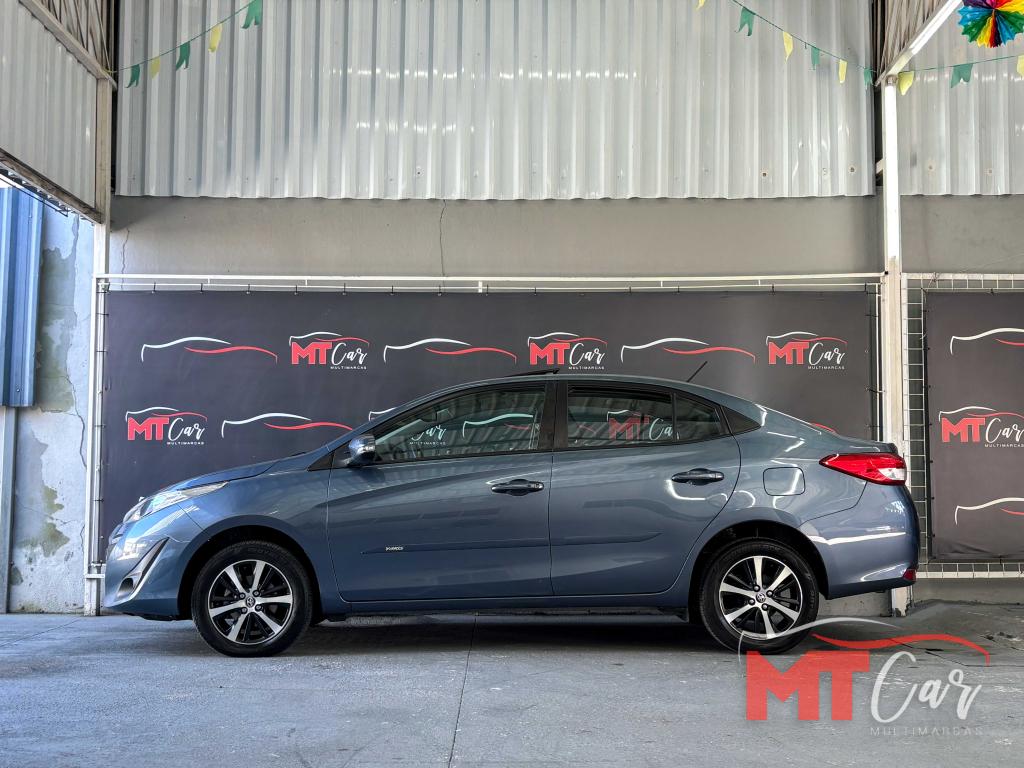 TOYOTA Yaris Sedan - Foto
