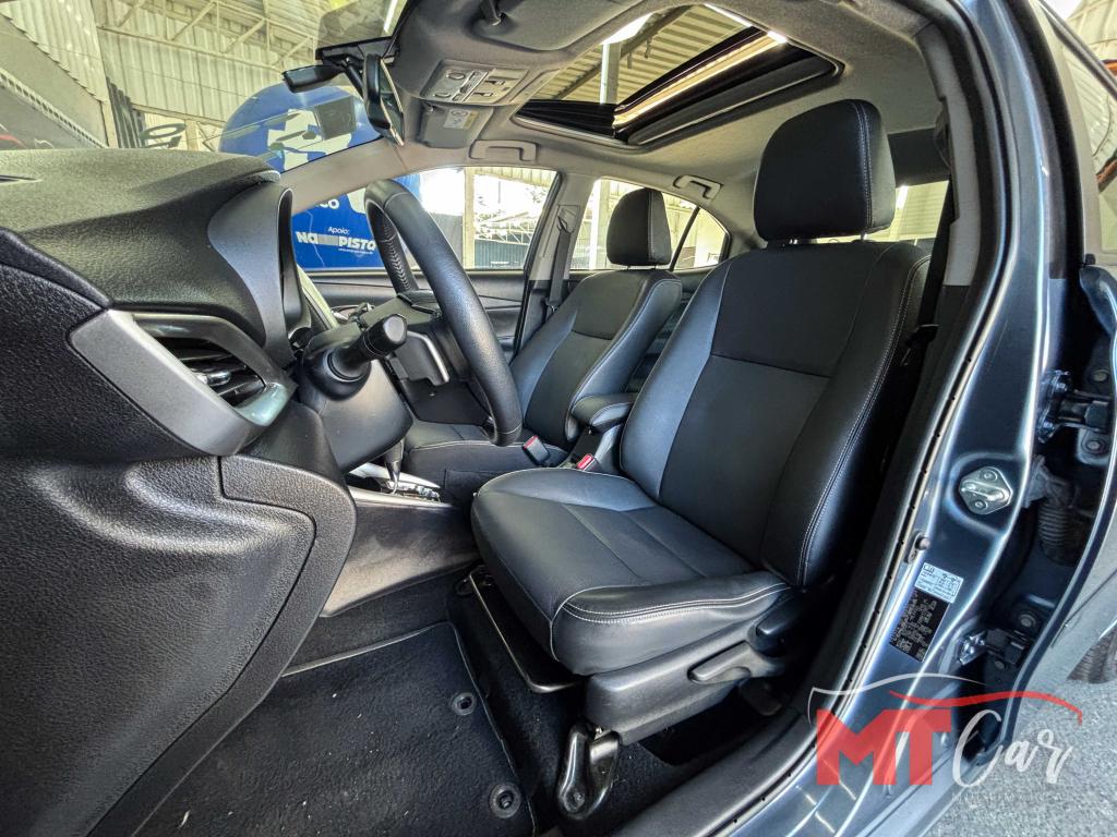 TOYOTA Yaris Sedan - Foto