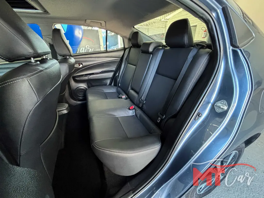 TOYOTA Yaris Sedan - Foto