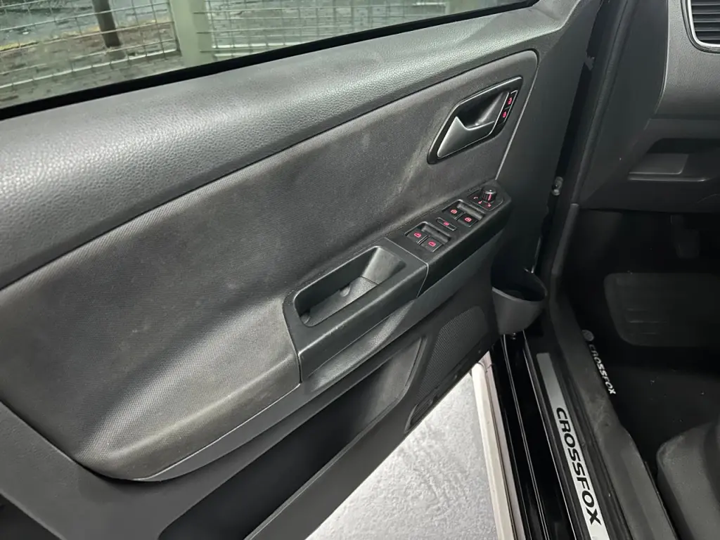 VOLKSWAGEN Crossfox - Foto