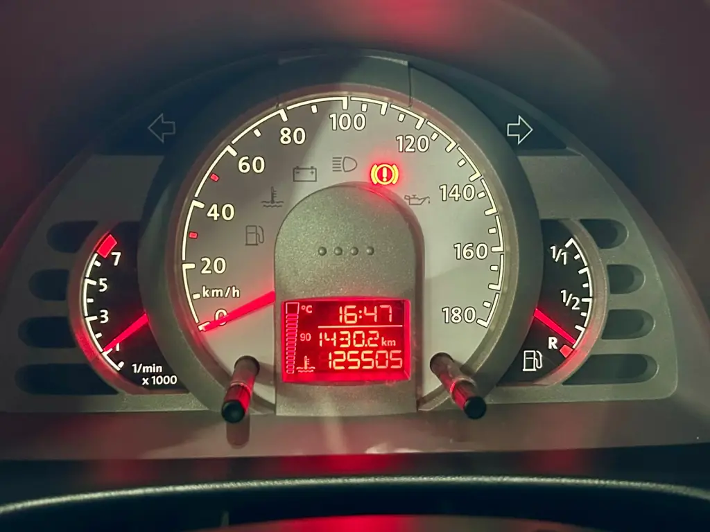 VOLKSWAGEN Fox - Foto