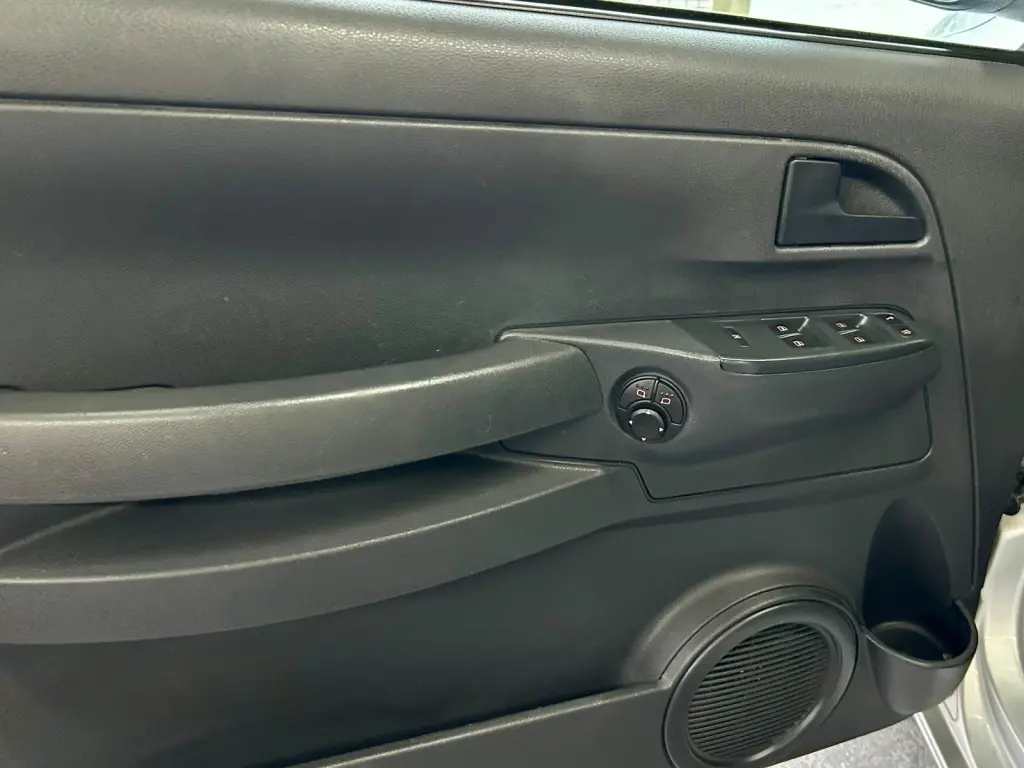 VOLKSWAGEN Fox - Foto