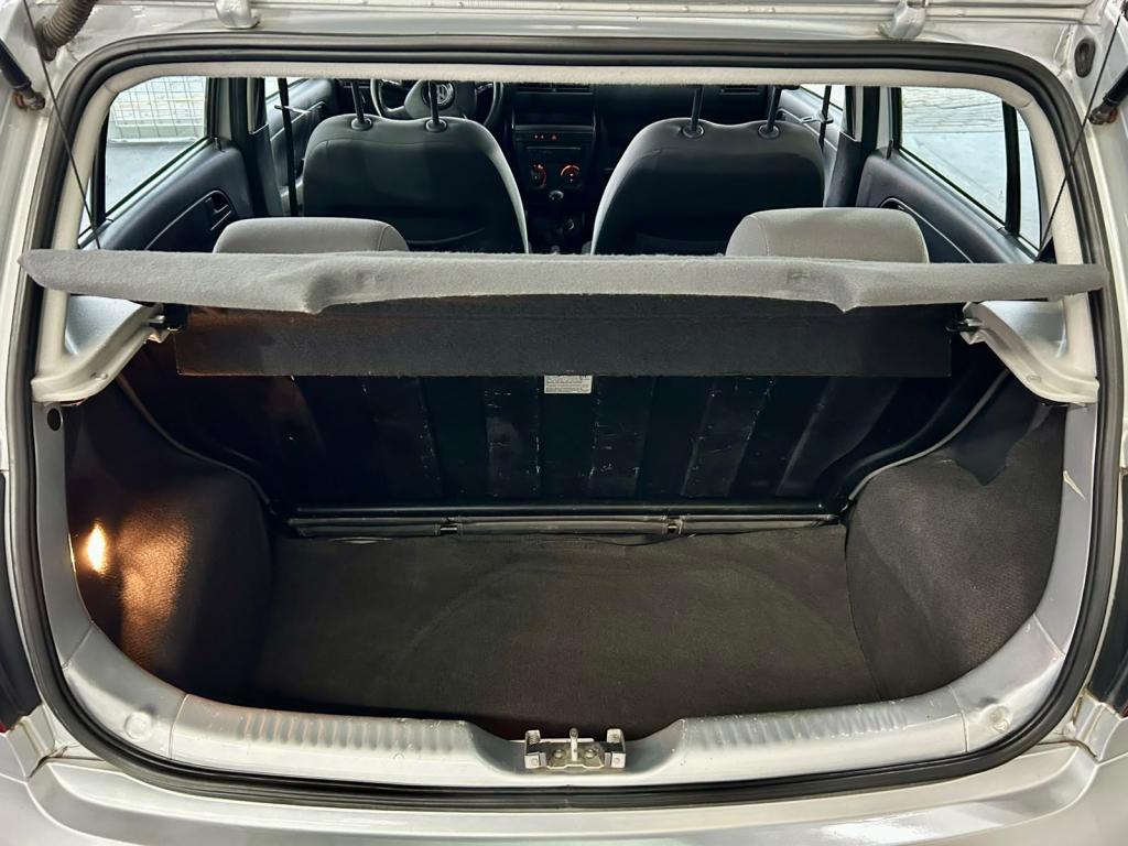 VOLKSWAGEN Fox - Foto