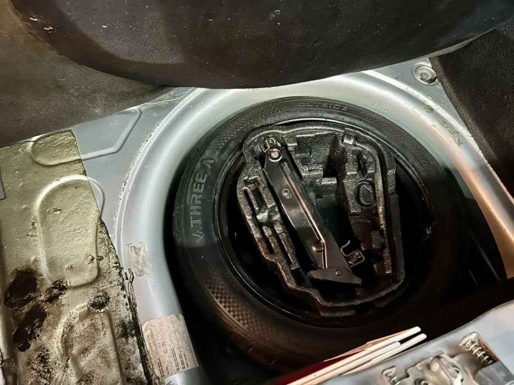 VOLKSWAGEN Fox - Foto