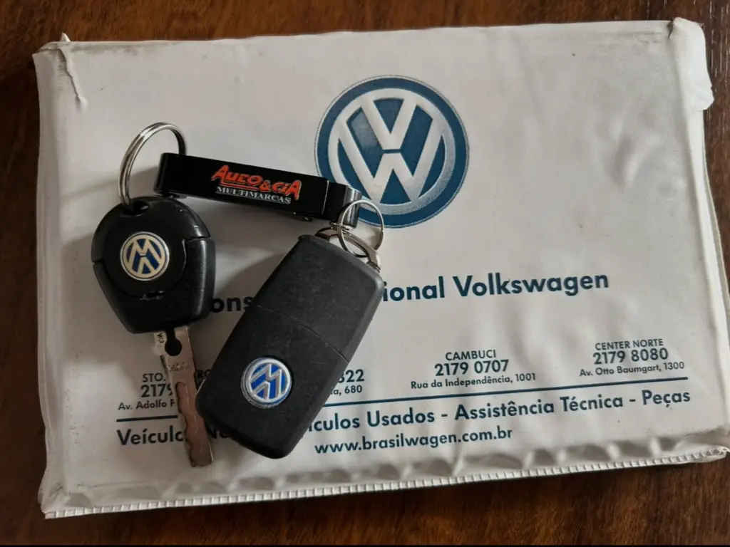 VOLKSWAGEN Fox - Foto