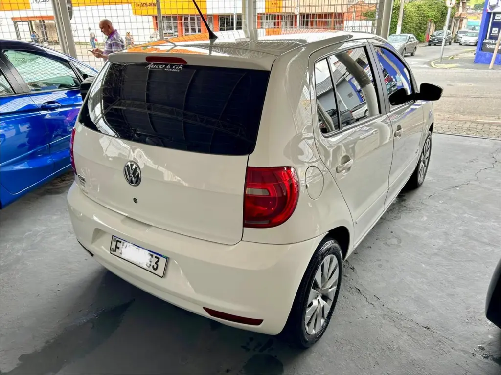 VOLKSWAGEN Fox - Foto