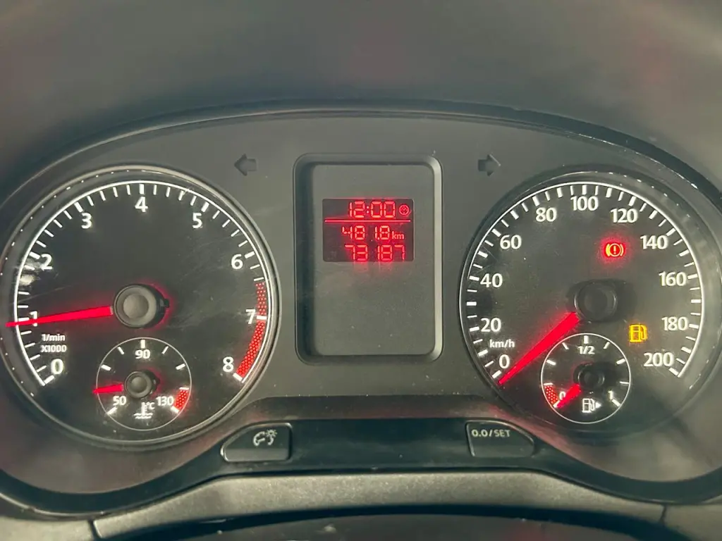 VOLKSWAGEN Fox - Foto