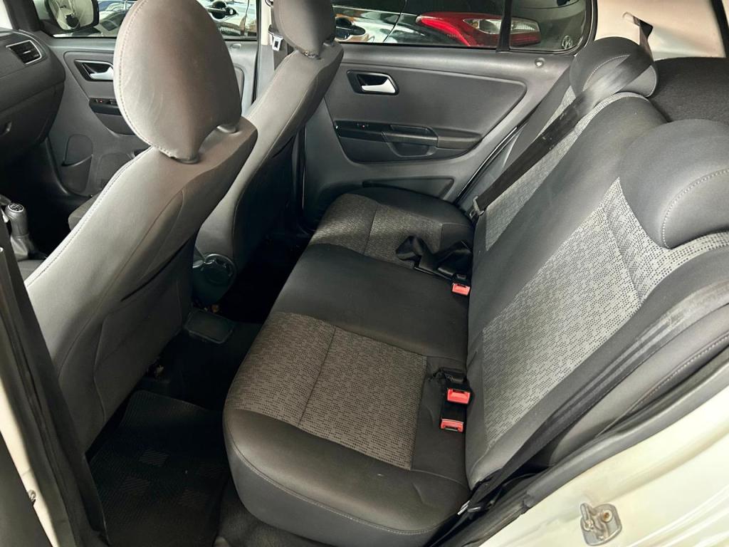 VOLKSWAGEN Fox - Foto