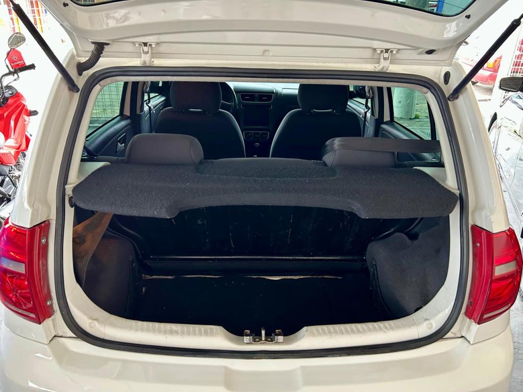 VOLKSWAGEN Fox - Foto