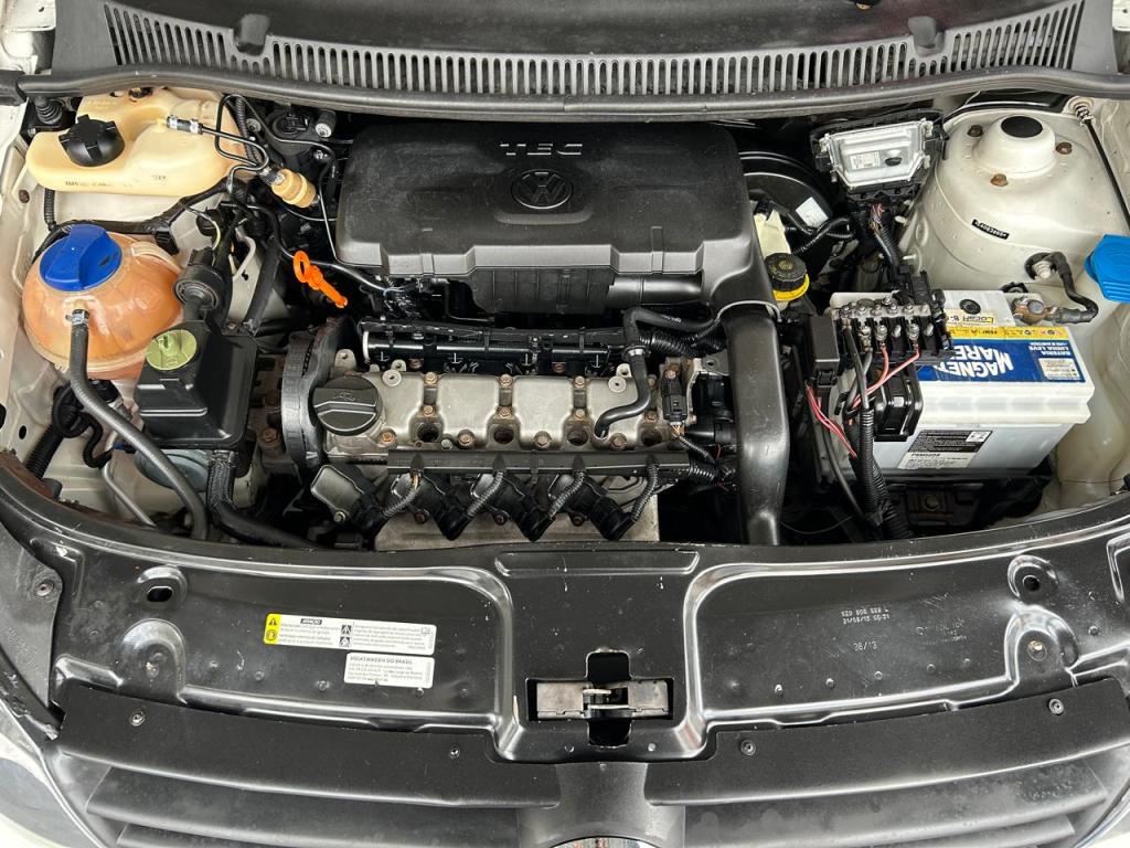 VOLKSWAGEN Fox - Foto